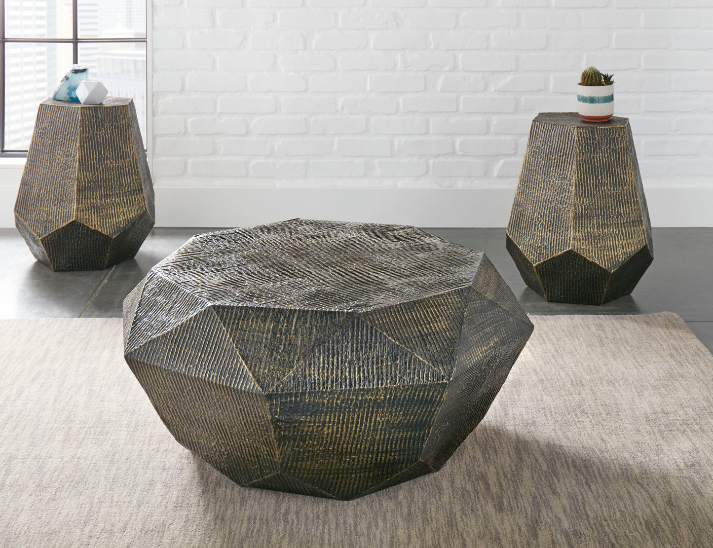 Donato - Hexagon End Table - Gold