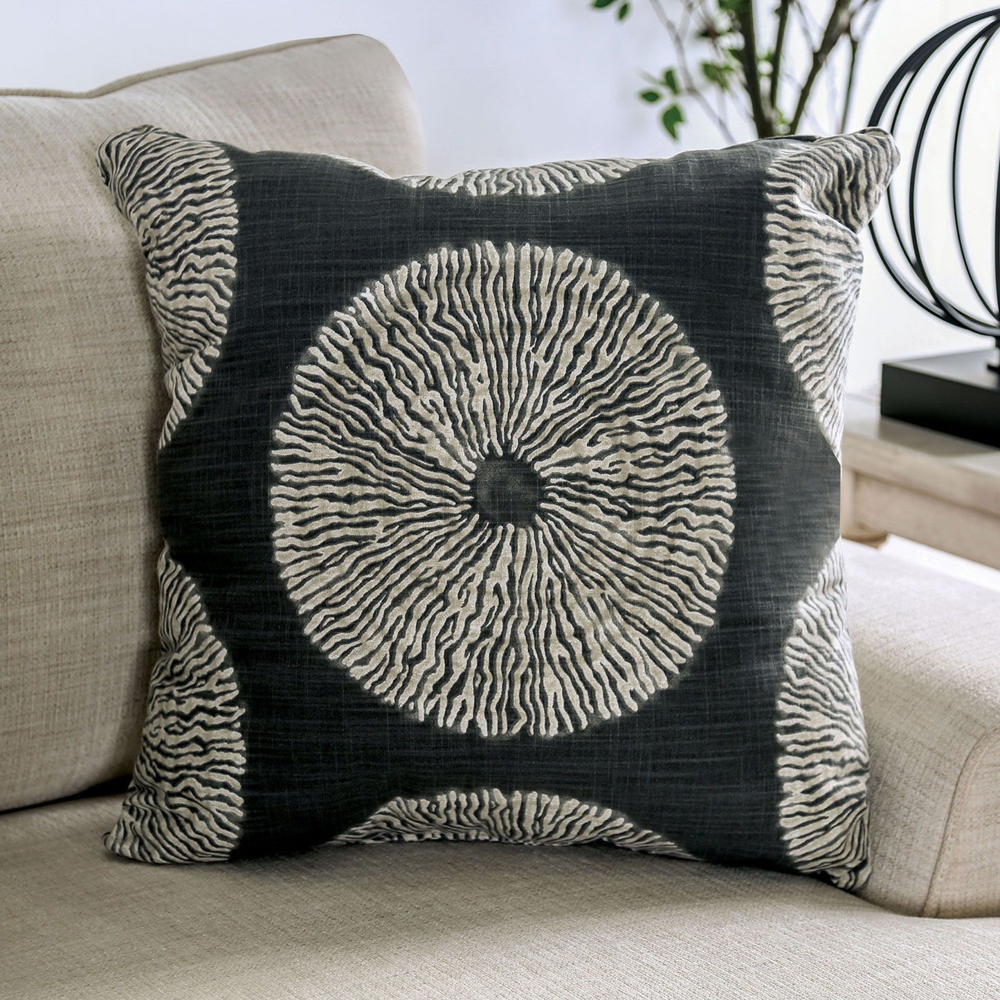 Germaine - Sofa - Ivory