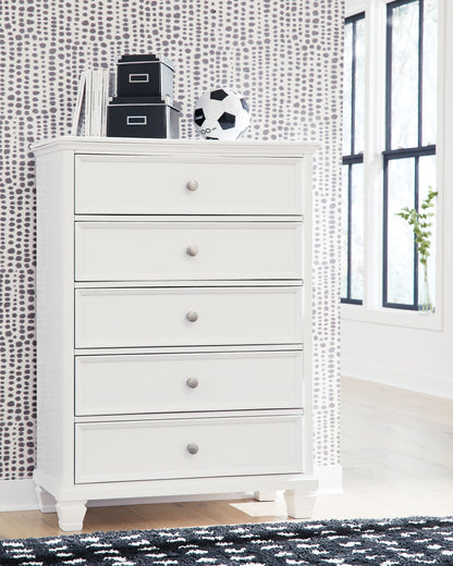 Fortman - White - Five Drawer Chest